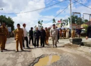 Komisi IV DPRD Lampung Tinjau Kerusakan Jalan di Lampung Tengah, Siap Perjuangkan Perbaikan