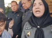 Bunda Eva Debat Panas dengan Wartawan soal Limbah TPA Bakung, Video Viral Ditonton 400 Ribu Kali