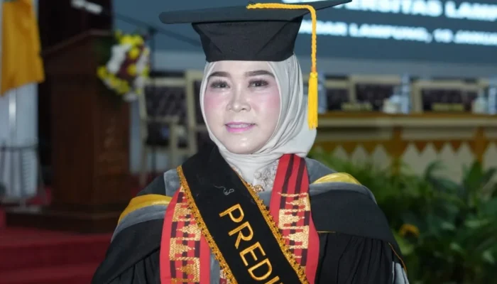 Kisah Inspiratif: Mira Rozanna, Doktor Lulusan Terbaik Universitas Lampung