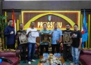 JMSI Pringsewu Beri Penghargaan Bapak Pengerak Bambu Pada Pj.Bupati Pringsewu