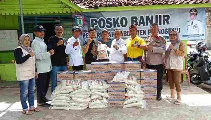 DPK Apdesi Kecamatan Pringsewu Salurkan Bantuan untuk Korban Banjir di Pekon Sidoharjo