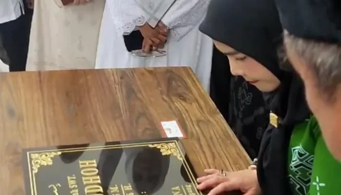 Wali Kota Eva Dwiana Resmikan Masjid Ar-Raudhoh di Komplek Taman Surapati