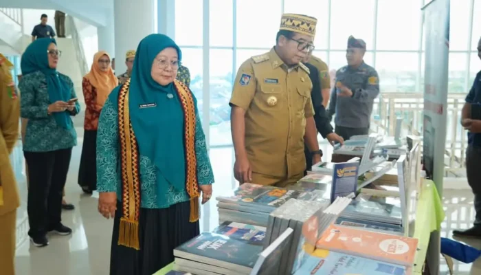 Pj. Gubernur Lampung Buka Peluncuran dan Bedah Buku “Menuju Lampung Maju dan Terdepan”