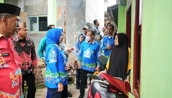 Unila Gelar Bakti Sosial bagi Korban Banjir di Cimeng, Wujud Nyata Tri Dharma Perguruan Tinggi