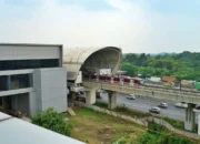 LRT Jabodebek Uji Coba Layanan Penitipan Barang di Stasiun Halim untuk Tingkatkan Kenyamanan Pengguna dalam Integrasi Antar Moda