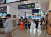 Penumpang Kereta Api Melonjak Selama Libur Sekolah, KAI Daop 8 Surabaya Ajak Masyarakat Segera Amankan Tiket