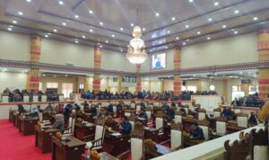 Suasana-rapat-paripurna-DPRD-kota-Bandar-Lampung-Kamis-4122025-e1764853240631